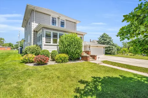 408 E Cherry St, Chatsworth, IL 60921