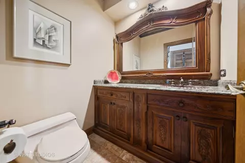 Bath - 9011 Enclave Dr, Burr Ridge, IL 60527 photo 1 of 7