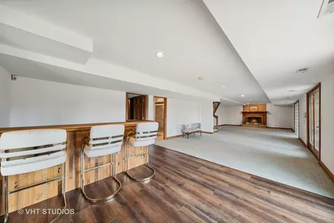 Living - 9011 Enclave Dr, Burr Ridge, IL 60527 photo 9 of 9