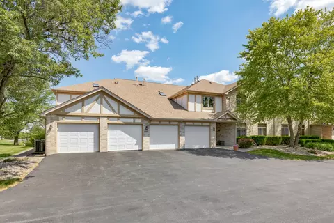 6402 Pine Cone Dr #4, Tinley Park, IL 60477