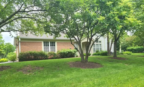 1671 Chelmsford Ct #4, Bartlett, IL 60103