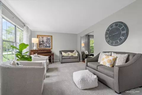 Living - 950 Prairie Dr, Algonquin, IL 60102 photo 1 of 5