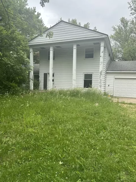 6290 Belvidere Rd, Roscoe, IL 61073