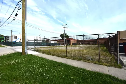 3 East Wildwood Avenue, Villa Park, IL 60181