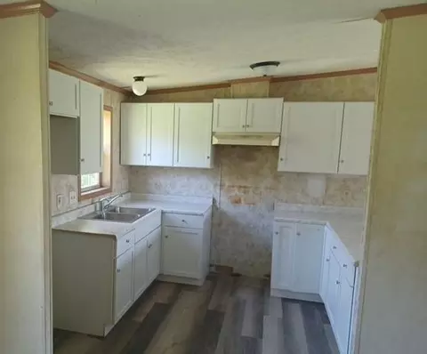 Kitchen - 17860 Spring Valley Rd, Morrison, IL 61270 photo 1 of 1