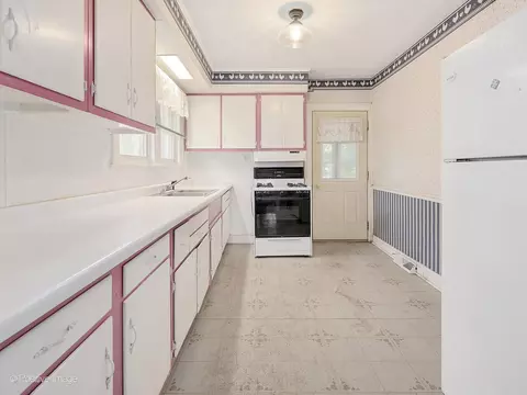 918 Webster Ave, Wheaton, IL 60187 photo 8