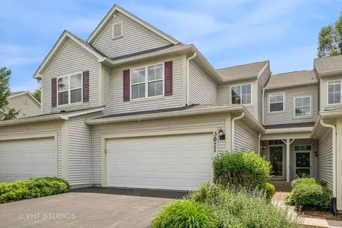 3021 Pleasant Plains Dr, Saint Charles, IL 60175