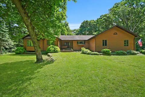 36401 Irish Ln, Custer Park, IL 60481