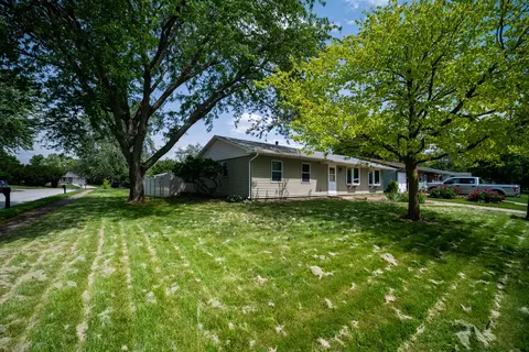 Exterior - 1310 Dillon Dr, Normal, IL 61761 photo 2 of 6