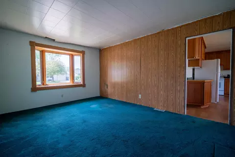 Living - 1310 Dillon Dr, Normal, IL 61761 photo 3 of 4