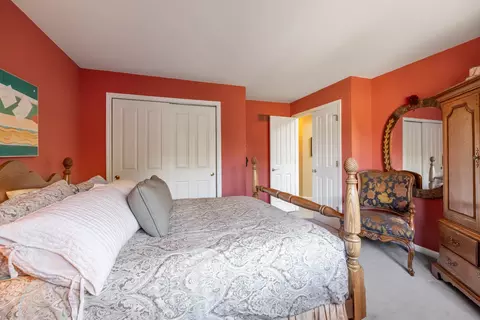 Bedroom - 1273 Prestwick Ln, Itasca, IL 60143 photo 4 of 6