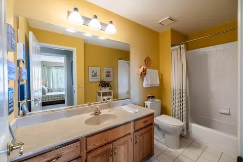 Bath - 1273 Prestwick Ln, Itasca, IL 60143 photo 4 of 5