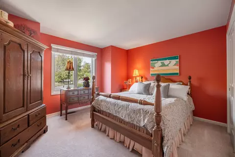 Bedroom - 1273 Prestwick Ln, Itasca, IL 60143 photo 3 of 6