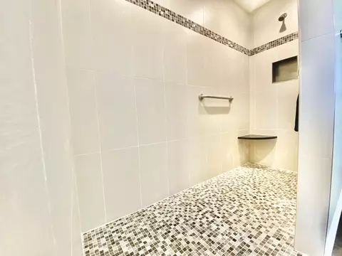 Bath - 728 Keller Dr, Dixon, IL 61021 photo 1 of 2