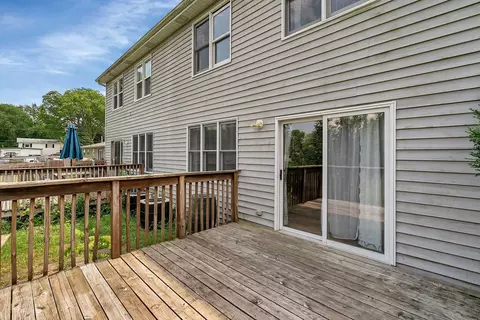 Exterior - 922 W Main St, Braidwood, IL 60408 photo 3 of 6
