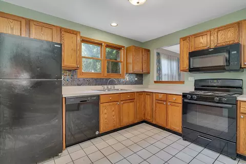 Kitchen - 922 W Main St, Braidwood, IL 60408 photo 1 of 3
