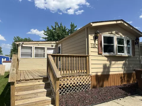 180 N Windmere Cir, Matteson, IL 60443