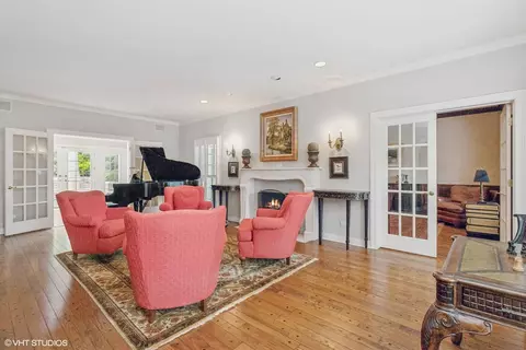 Living - 650 E Deerpath Rd, Lake Forest, IL 60045 photo 1 of 4