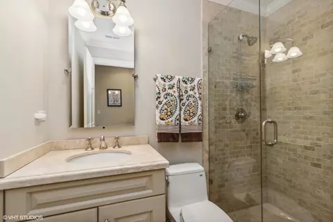 Bath - 650 E Deerpath Rd, Lake Forest, IL 60045 photo 5 of 5