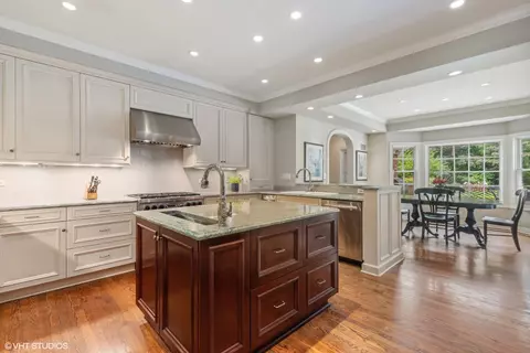 Kitchen - 650 E Deerpath Rd, Lake Forest, IL 60045 photo 4 of 4