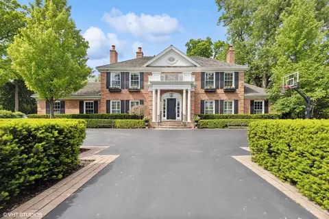 650 E Deerpath Rd, Lake Forest, IL 60045
