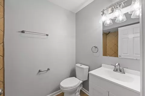 Bath - Undisclosed, Hazel Crest, IL 60429 photo 1 of 1