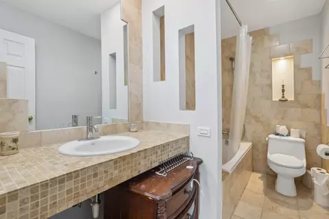 1005 Harbour Dr #2B, Wheeling, IL 60090 photo 18