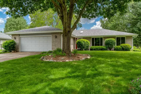 4574 Galleon Dr, Loves Park, IL 61111