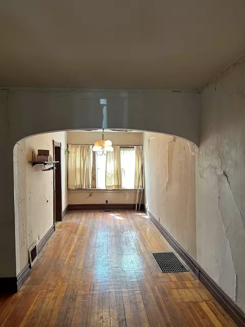1626 N Harding Ave, Chicago, IL 60647 photo 8