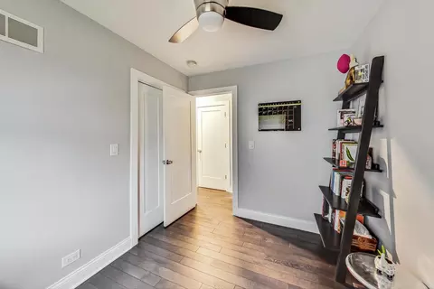 470 S Oak Glenn Dr, Bartlett, IL 60103 photo 17