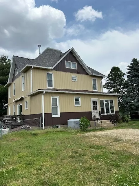 3134 1500 North Ave, Sheffield, IL 61361