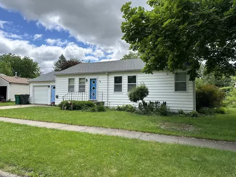 405 E Kankakee River Dr, Wilmington, IL 60481