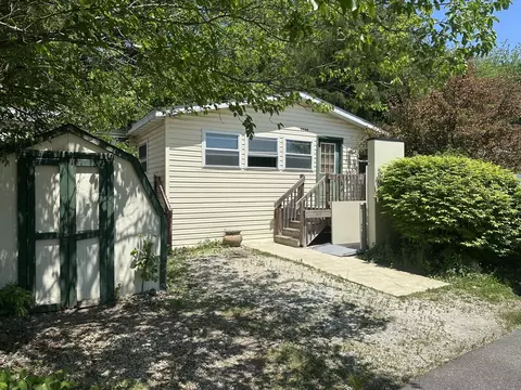 166 Catfish Cir, Wilmington, IL 60481