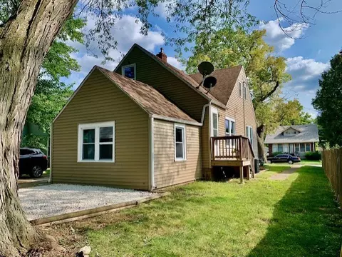 712 Mountain St, Aurora, IL 60505 photo 9