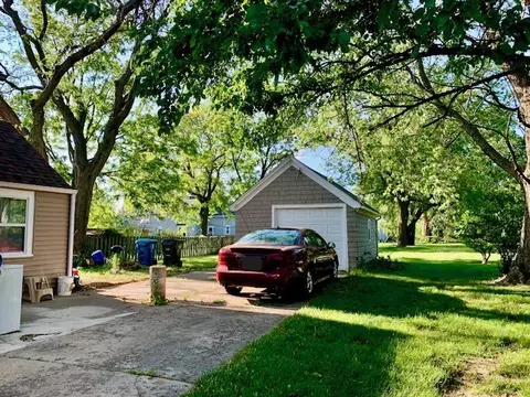 712 Mountain St, Aurora, IL 60505 photo 7