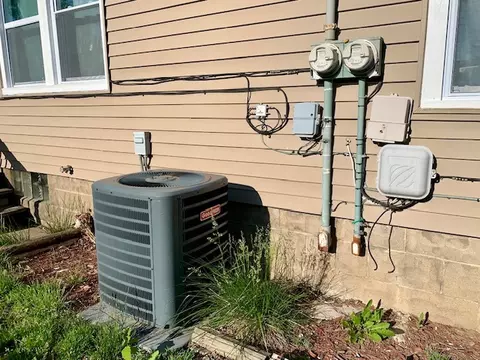 712 Mountain St, Aurora, IL 60505 photo 6