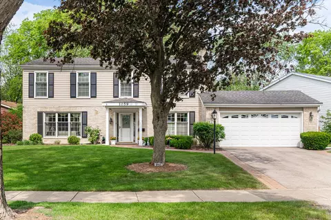 1059 Apple Ln, Lombard, IL 60148