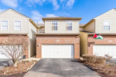 16506 Willow Walk Dr, Lockport, IL 60441