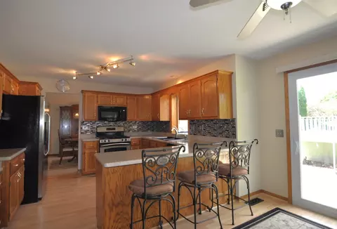 24840 Jordan Ln, Plainfield, IL 60544 photo 8