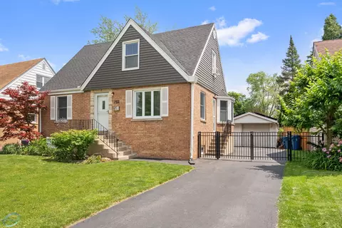 Exterior - 755 S Spring Rd, Elmhurst, IL 60126 photo 3 of 3