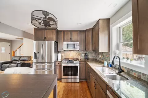Kitchen - 755 S Spring Rd, Elmhurst, IL 60126 photo 2 of 2