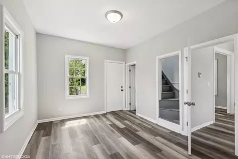 Entry Way - 59 S Crystal St, Elgin, IL 60123 photo 1 of 2
