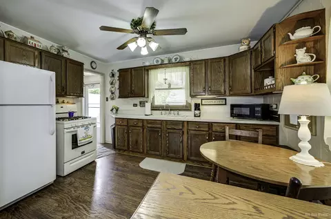 14913 Springfield Ave, Midlothian, IL 60445 photo 7