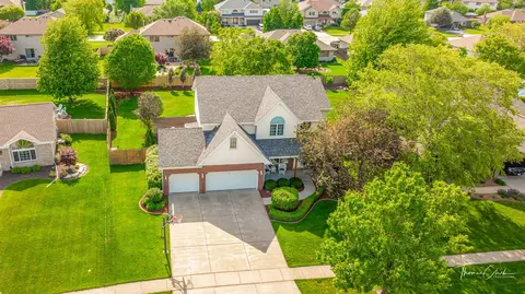 2659 Tanaga Basin, New Lenox, IL 60451