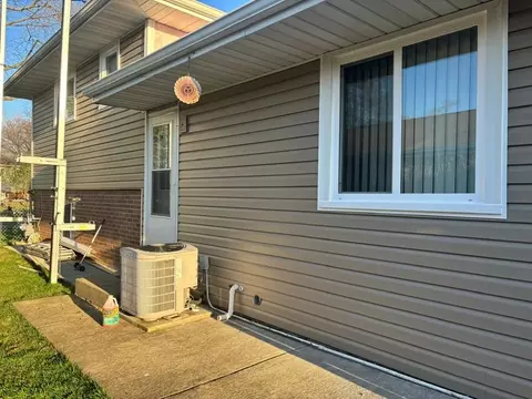 200 W Millers Rd, Des Plaines, IL 60016 photo 8