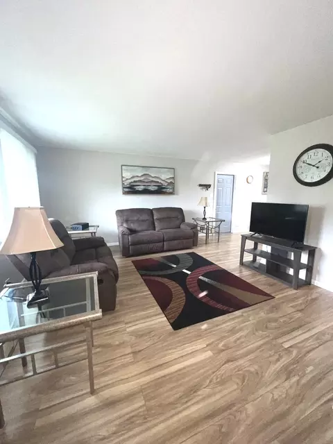 200 W Millers Rd, Des Plaines, IL 60016 photo 12