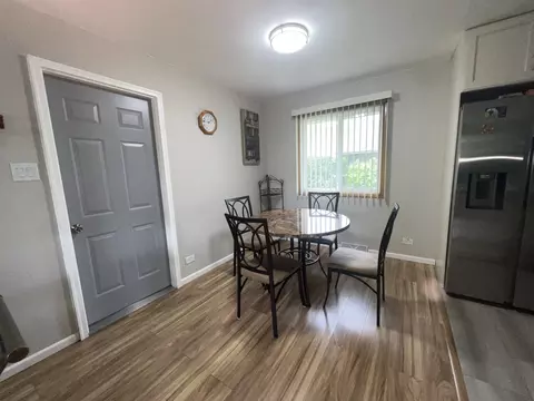 200 W Millers Rd, Des Plaines, IL 60016 photo 11