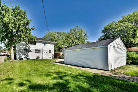 Exterior - 2226 S 3rd Ave, North Riverside, IL 60546 photo 4 of 4
