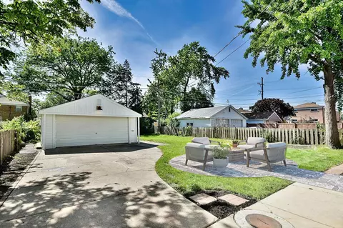 Exterior - 2226 S 3rd Ave, North Riverside, IL 60546 photo 3 of 4