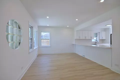 Living - 2226 S 3rd Ave, North Riverside, IL 60546 photo 2 of 6